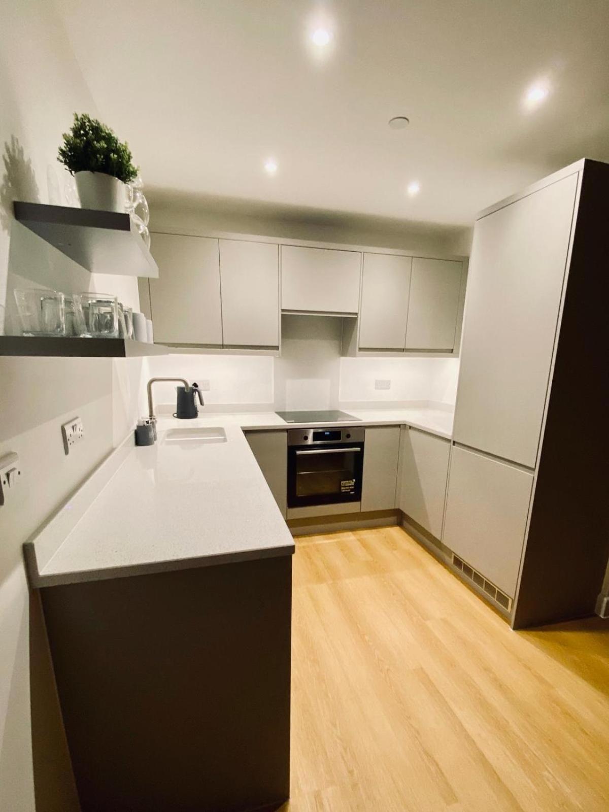 Beautiful Penthouse In - New Bristol